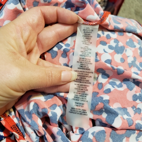 Vince Camuto Red and Black Patterned Midi Dress - Picture 10 of 12